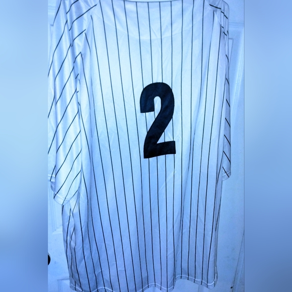 NY Yankees MLB Jersey - Picture 2 of 4